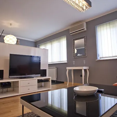Angel Apartment *